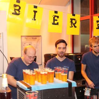 fetzn_fliegen_2015-10-16_22h31min49s.basti.web.jpg