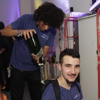fetzn_fliegen_2015-10-16_23h30min43s.basti.web.jpg