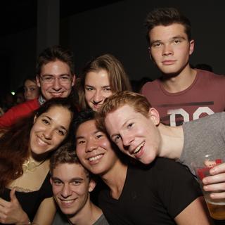 fetzn_fliegen_2015-10-16_23h47min05s.basti.web.jpg