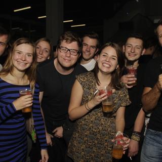 fetzn_fliegen_2015-10-17_00h16min21s.basti.web.jpg