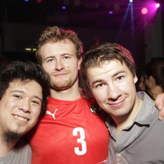 fetzn_fliegen_2015-10-17_00h39min12s.basti.web.jpg