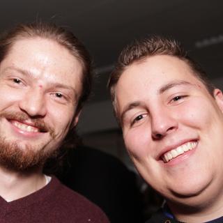 fetzn_fliegen_2015-10-17_01h48min37s.lacki.web.jpg