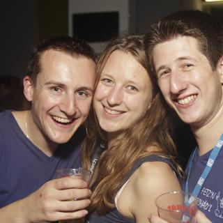 fetzn_fliegen_2015-10-17_02h17min14s.basti.web.jpg