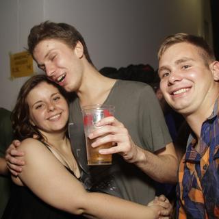 fetzn_fliegen_2015-10-17_02h24min29s.basti.web.jpg