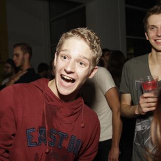 fetzn_fliegen_2015-10-17_02h40min52s.basti.web.jpg