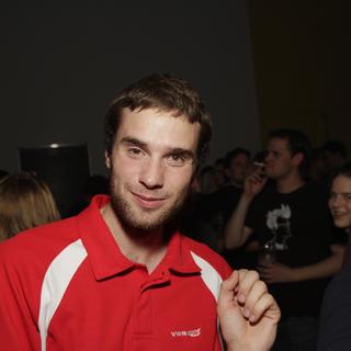fetzn_fliegen_2015-10-17_02h50min51s.basti.web.jpg