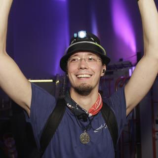 fetzn_fliegen_2015-10-17_03h22min59s.basti.web.jpg