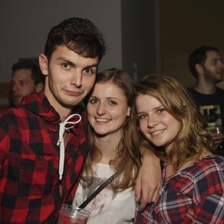 fetzn_fliegen_2015-10-17_03h26min34s.basti.web.jpg