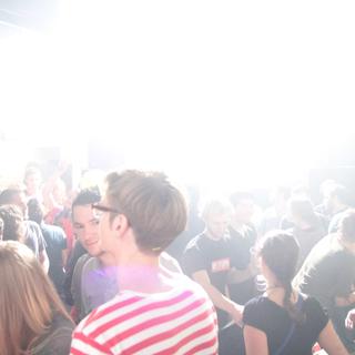 fetzn_fliegen_2015-10-17_03h29min17s.basti.web.jpg